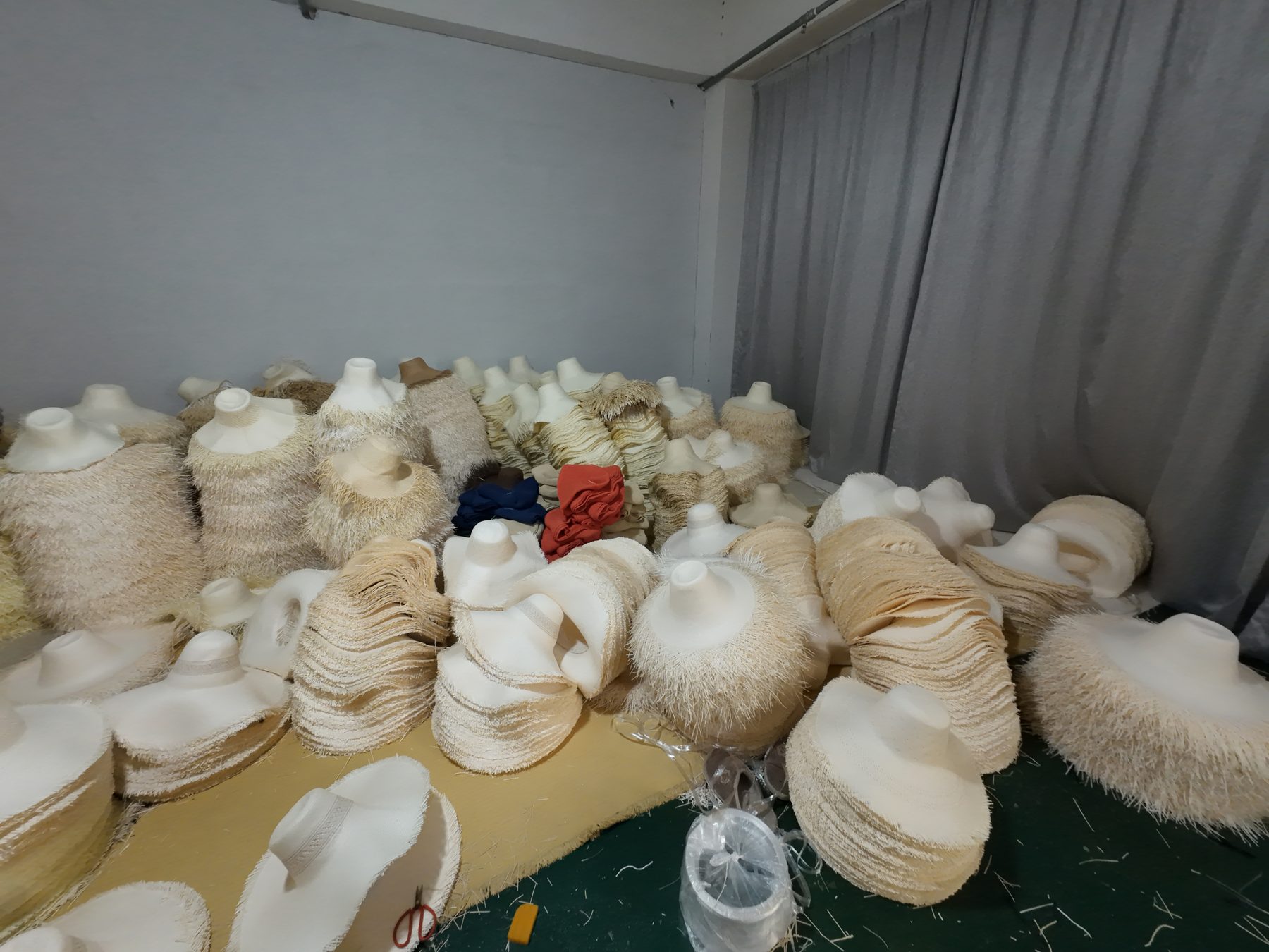 Wholesale hat inventory and storage photo 2
