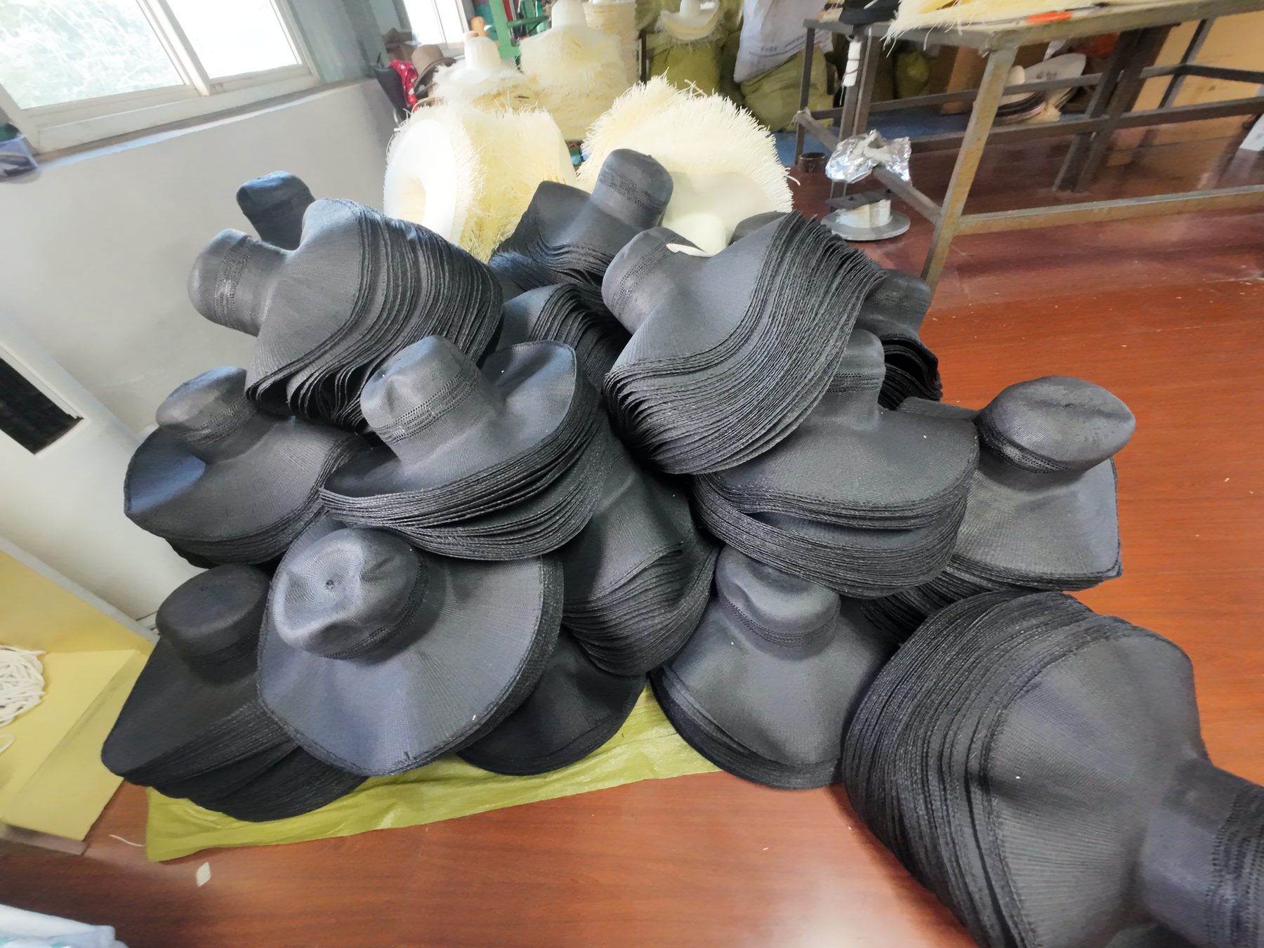 Wholesale hat inventory and storage photo 13