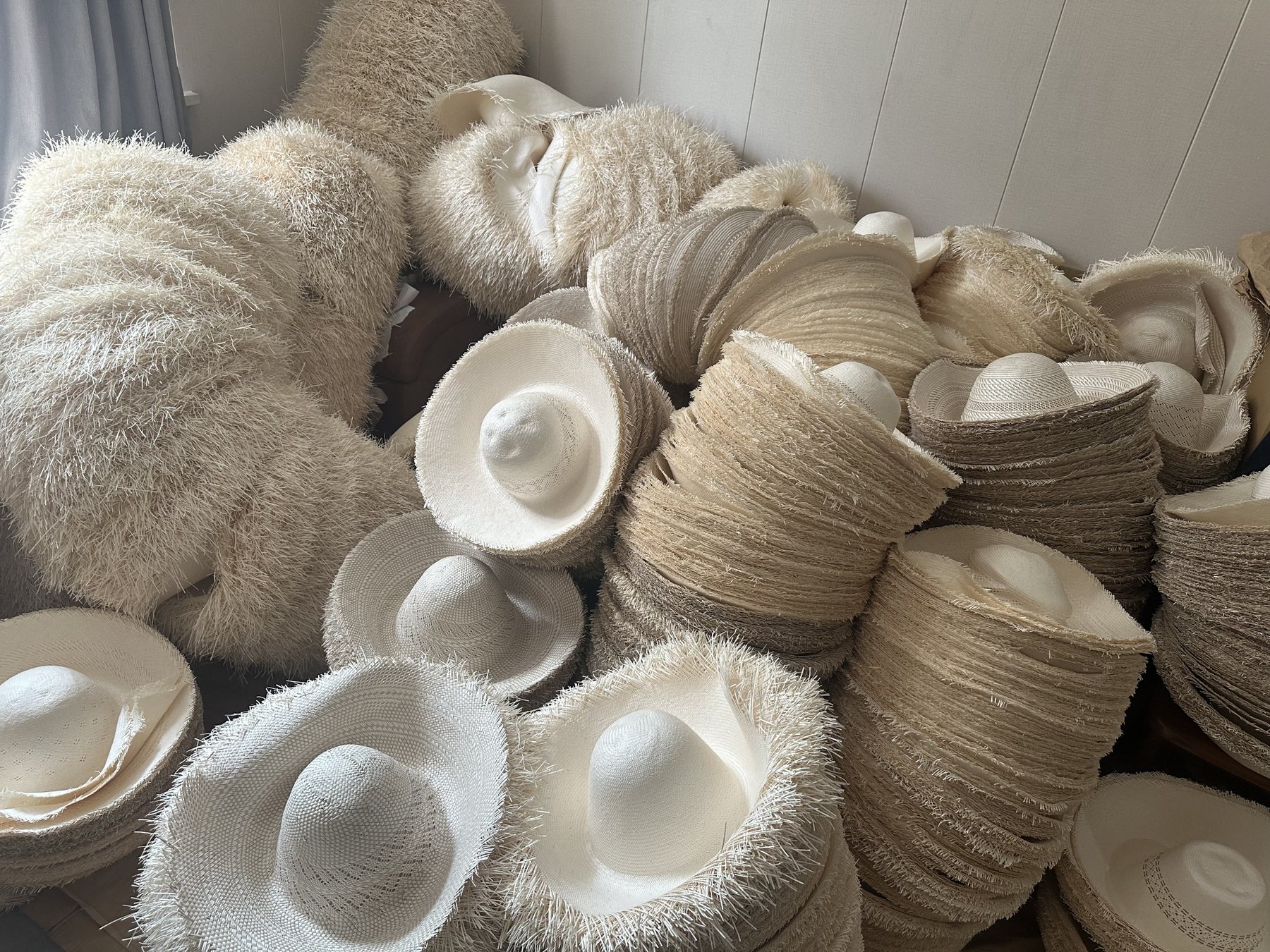 Bangora paper hat bodies collection