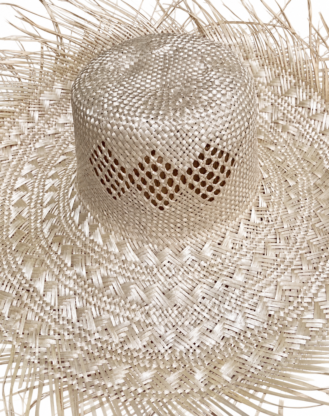 Creased Crown Natural Straw Hat Body N05 | product photo