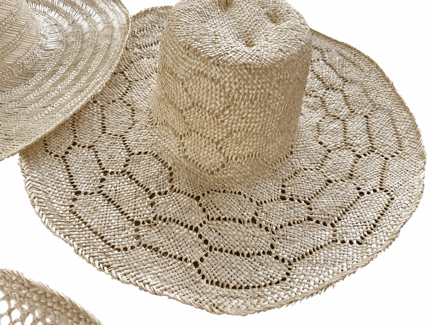 Fringed Round Crown Natural Straw Hat Body N08 | product photo